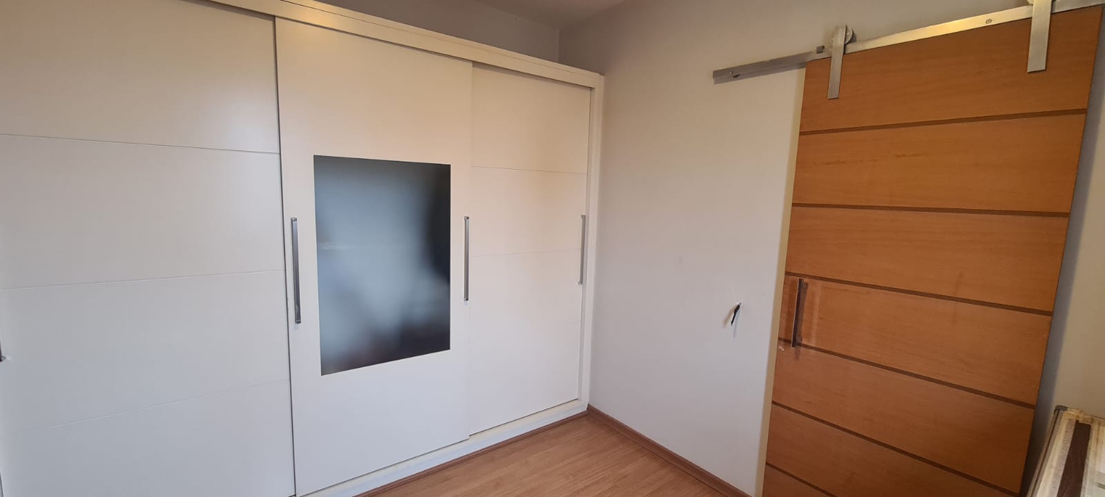 foto do anúncio Apartamento central com 2 suítes - reformado